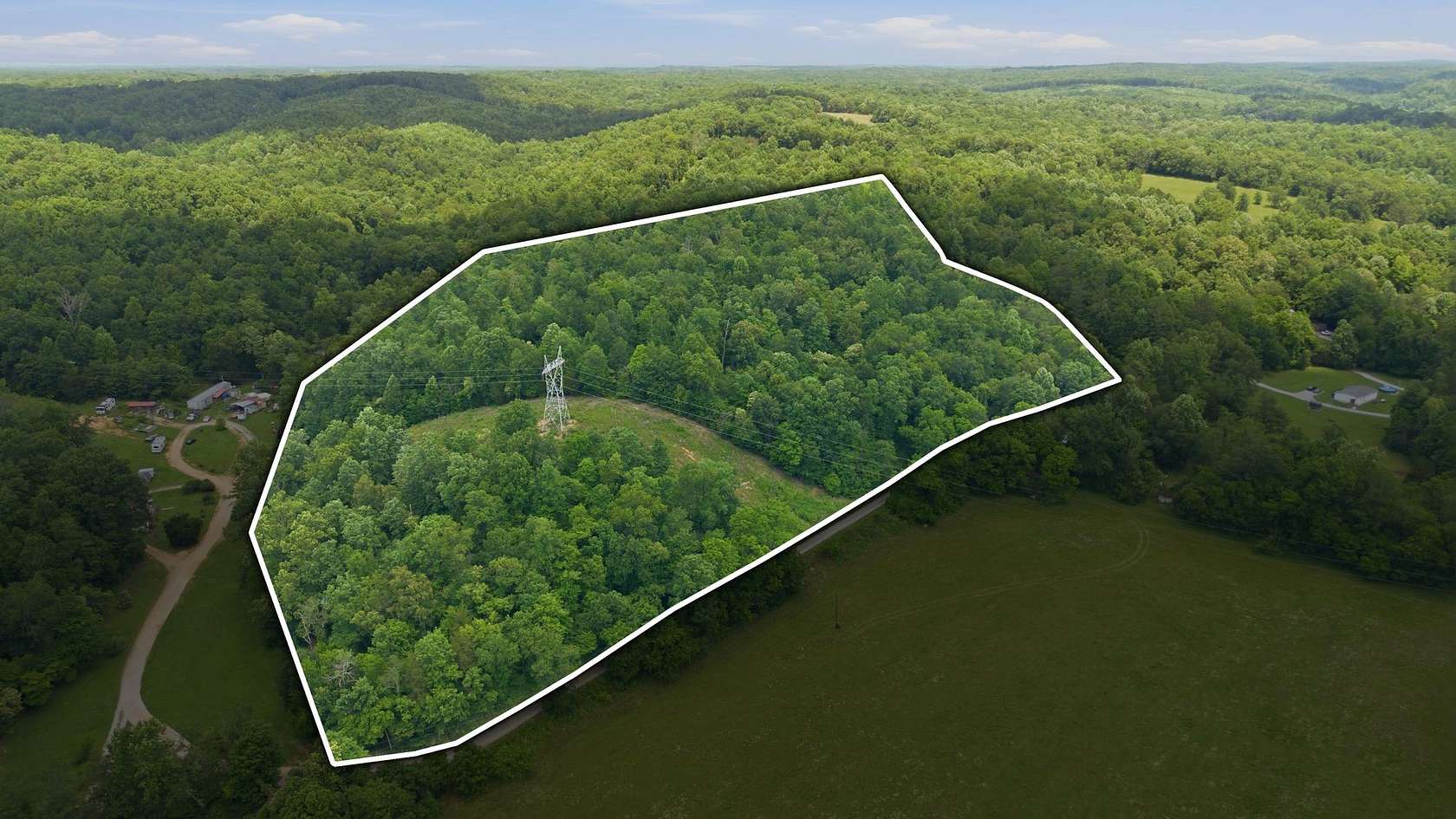 26.9 Acres of Recreational & Residential Land for Sale in Nunnelly, Tennessee