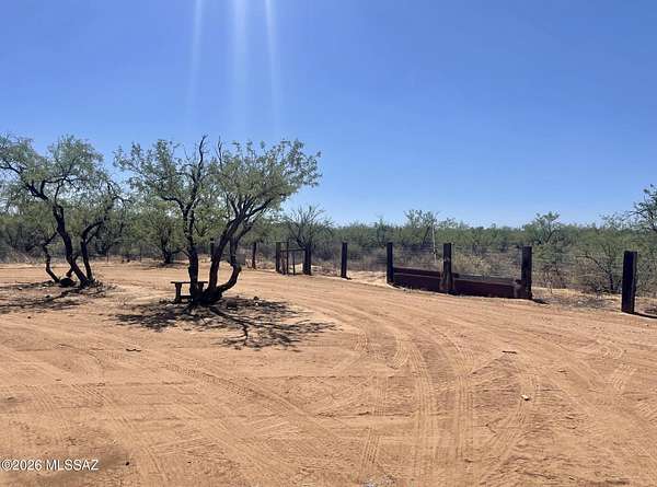 4.32 Acres of Land with Home for Sale in Tucson, Arizona