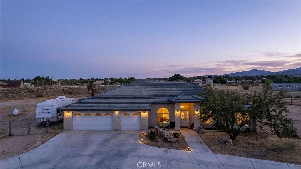 2 Acres of Land with Home for Sale in Piñon Hills, California
