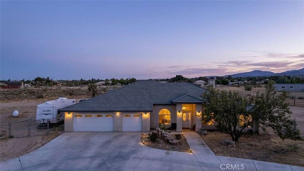 2 Acres of Land with Home for Sale in Piñon Hills, California