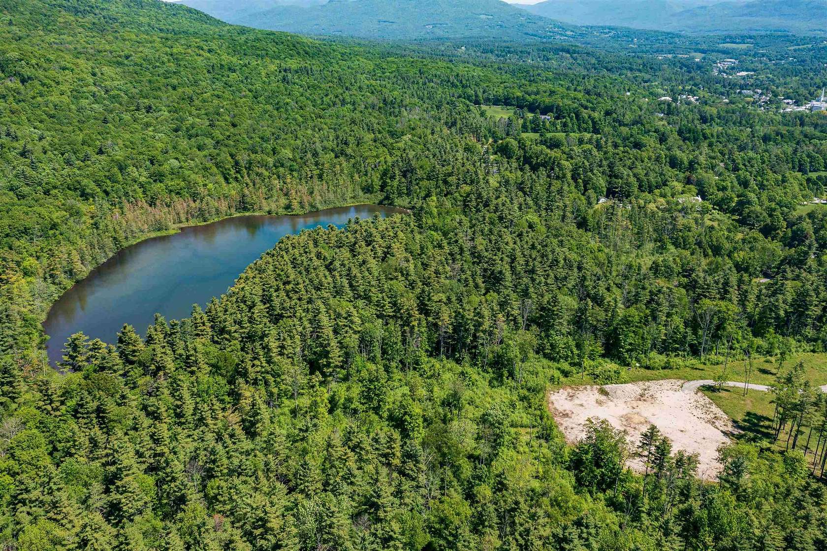 38 Acres of Land for Sale in Manchester, Vermont