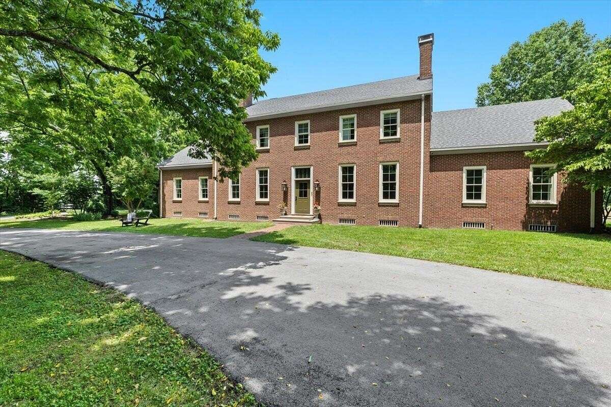 10.8 Acres of Land with Home for Sale in Versailles, Kentucky