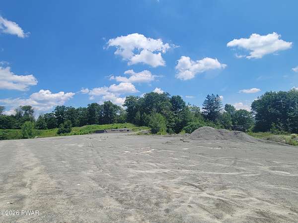 27.6 Acres of Land for Sale in Lake Como, Pennsylvania