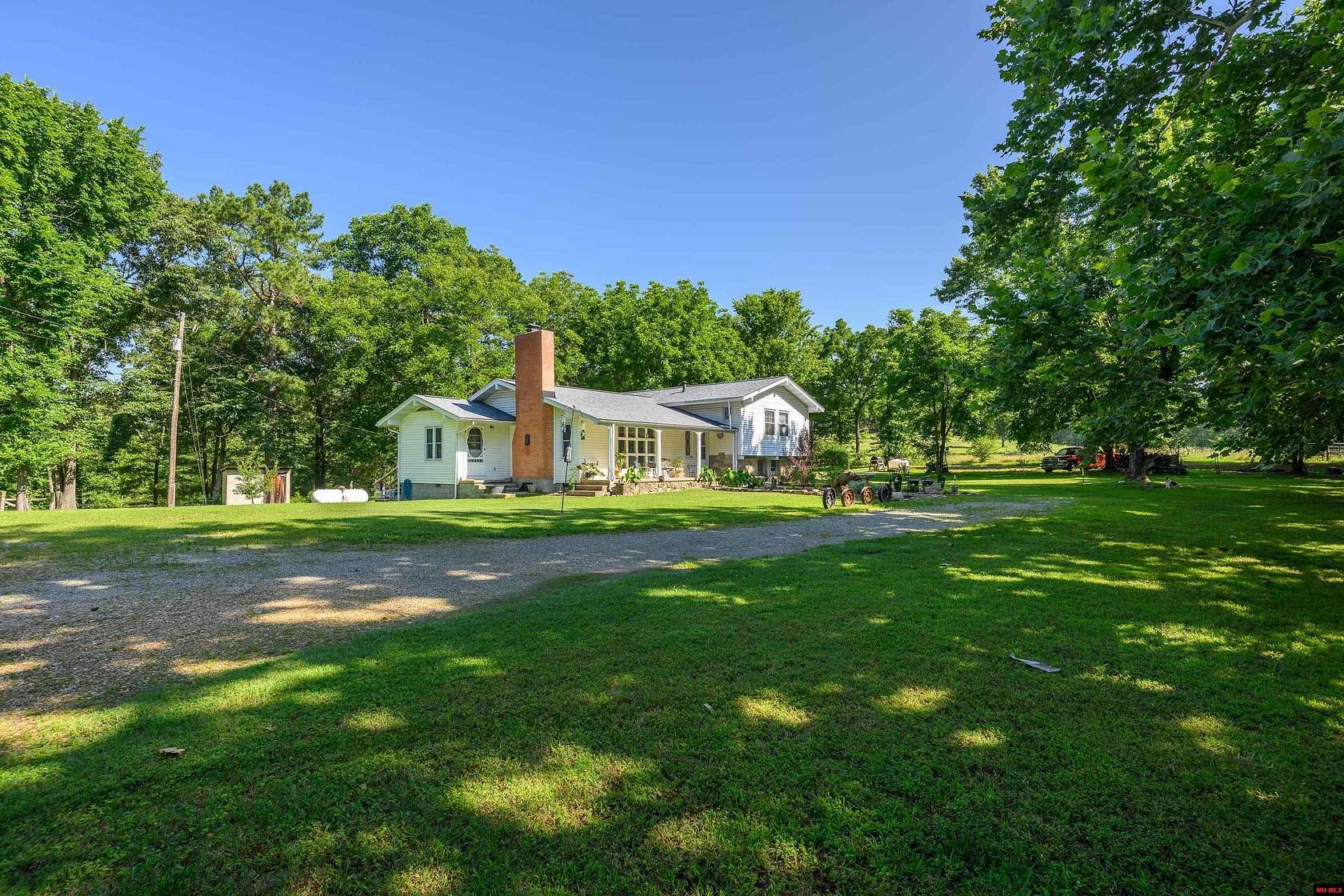 5.5 Acres of Land with Home for Sale in Yellville, Arkansas
