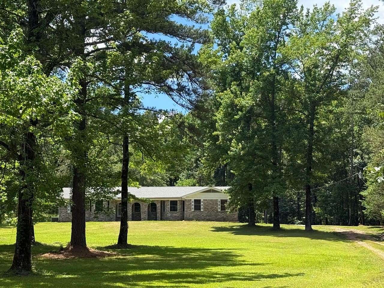 3.4 Acres of Land with Home for Sale in Kosciusko, Mississippi