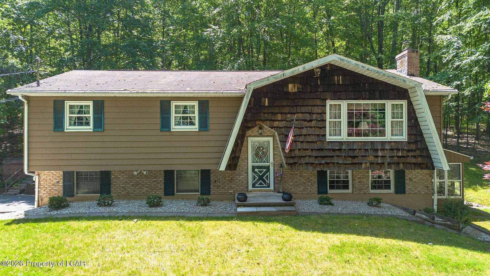 11.2 Acres of Land with Home for Sale in Mountain Top, Pennsylvania