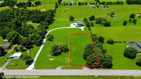 1 Acre of Residential Land for Sale in Gravette, Arkansas