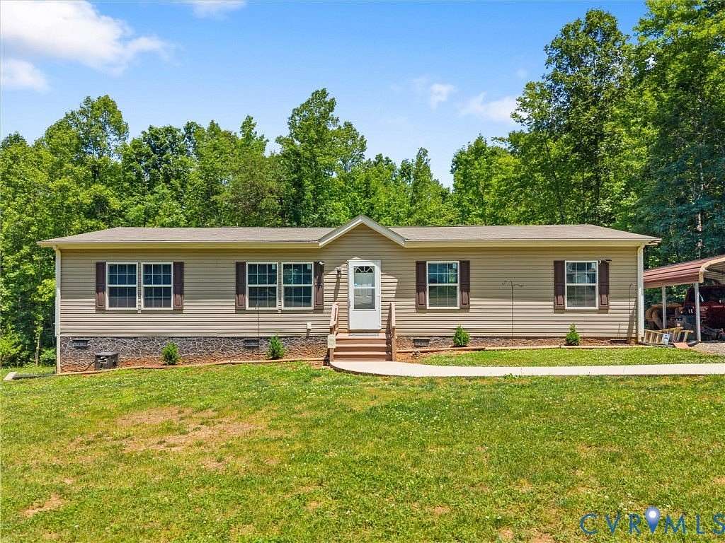 5.38 Acres of Land with Home for Sale in Meherrin, Virginia