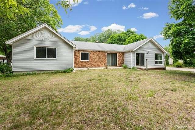1.64 Acres of Land with Home for Sale in Brownstown Charter Township, Michigan