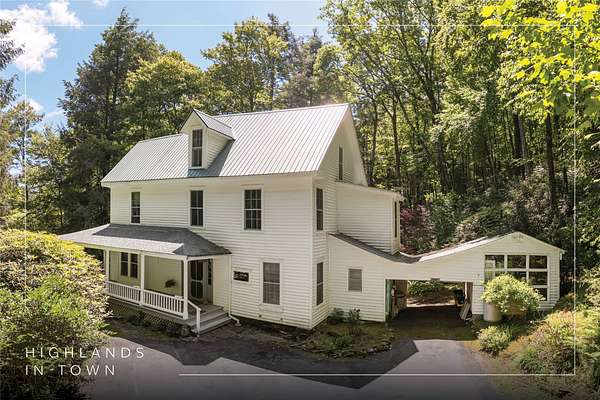 2.33 Acres of Land with Home for Sale in Highlands, North Carolina
