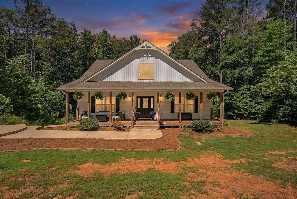 7 Acres of Land with Home for Sale in Carrollton, Georgia