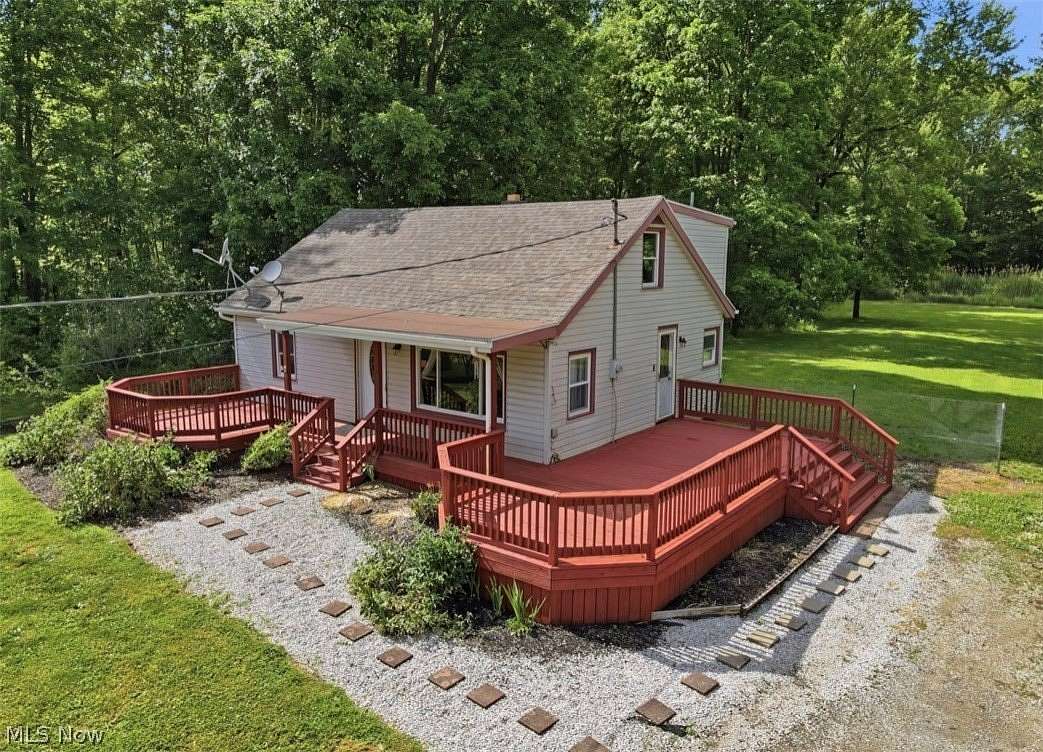 6.46 Acres of Land with Home for Sale in Ashtabula, Ohio