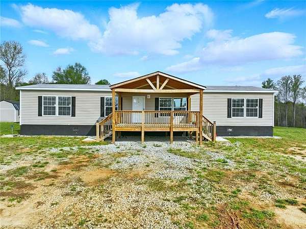 4.45 Acres of Land with Home for Sale in Carnesville, Georgia