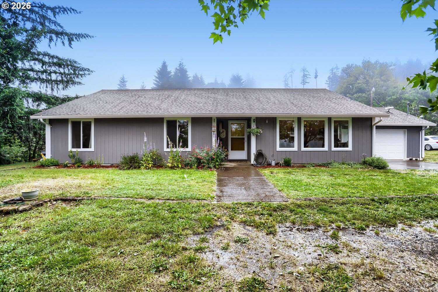 20 Acres of Land with Home for Sale in Yamhill, Oregon