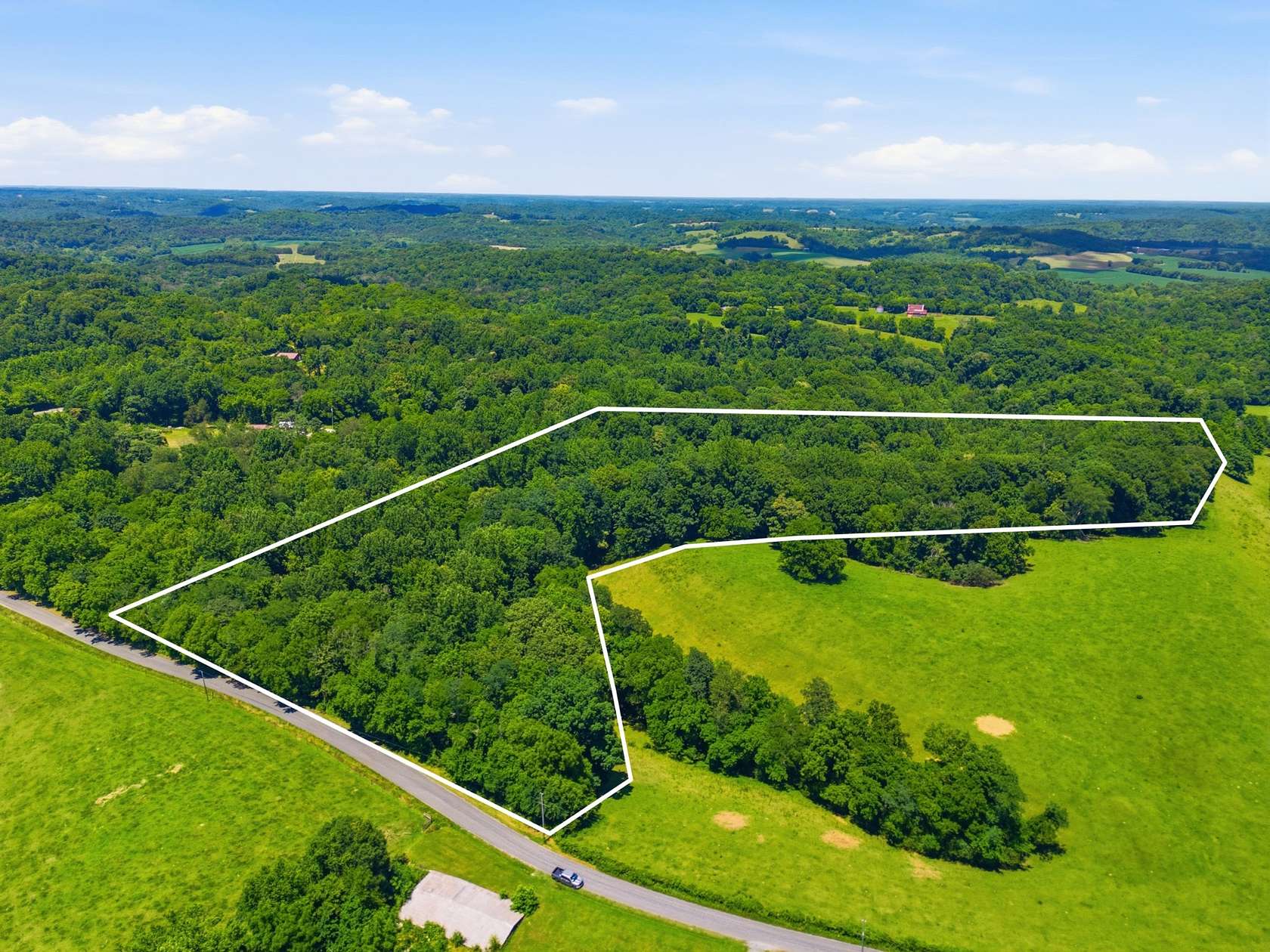 9.26 Acres of Residential Land for Sale in Flintville, Tennessee