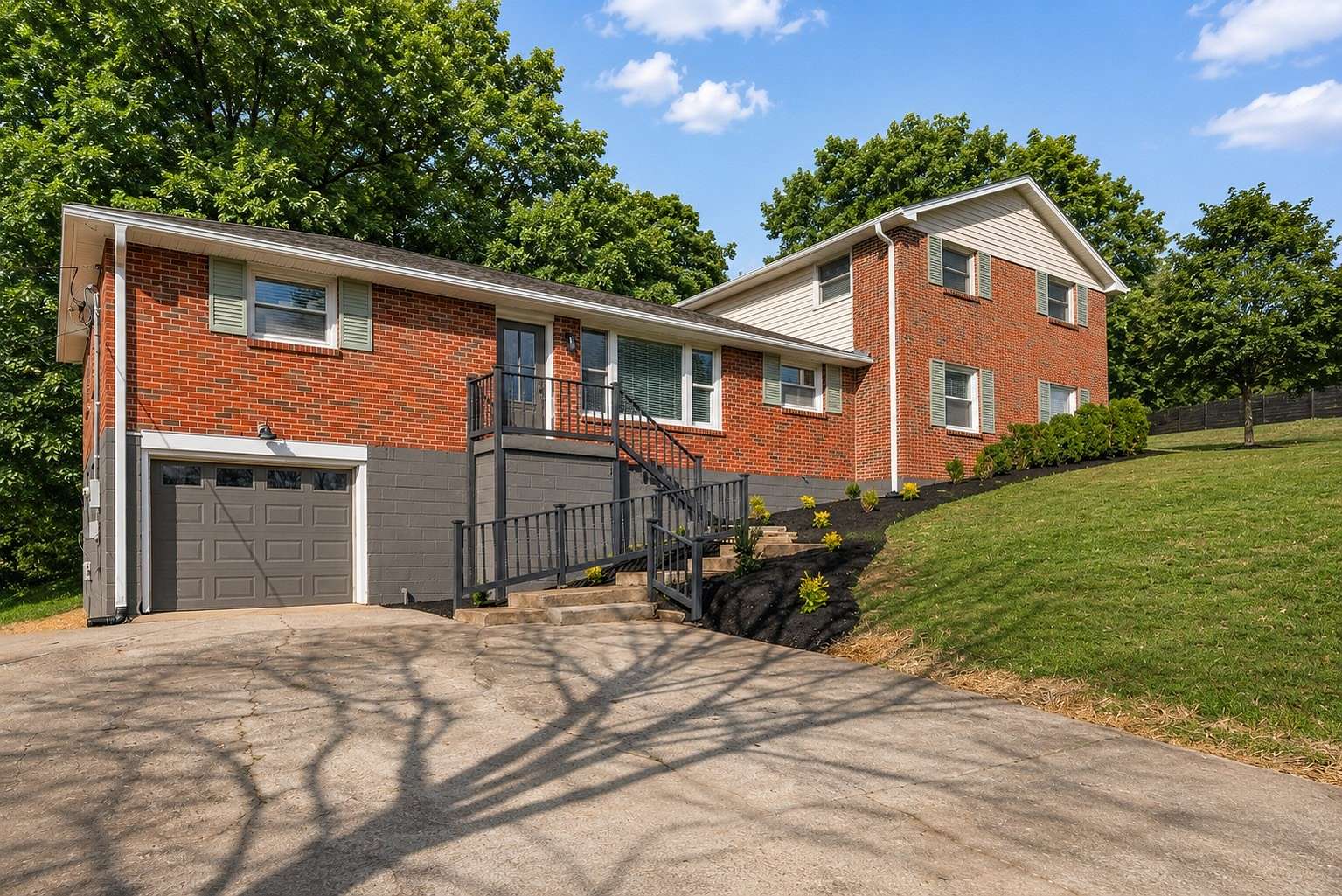1.9 Acres of Land with Home for Sale in Nashville, Tennessee