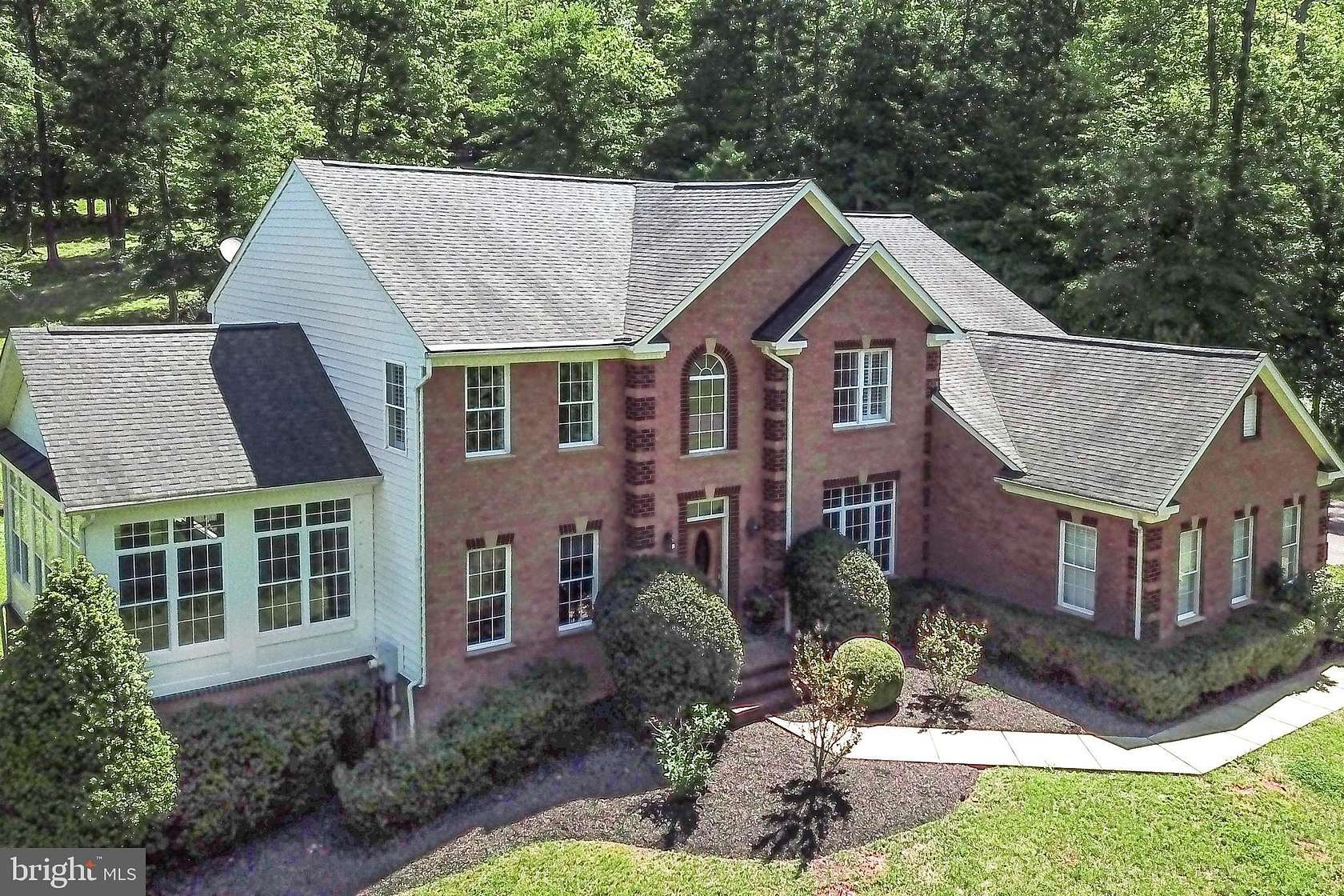 4 Acres of Land with Home for Sale in Marshall, Virginia