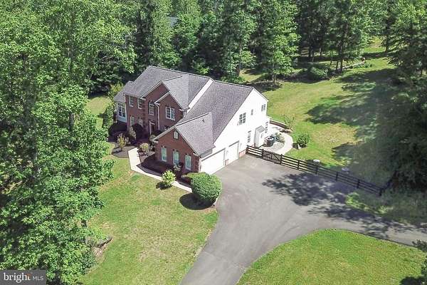 4 Acres of Land with Home for Sale in Marshall, Virginia