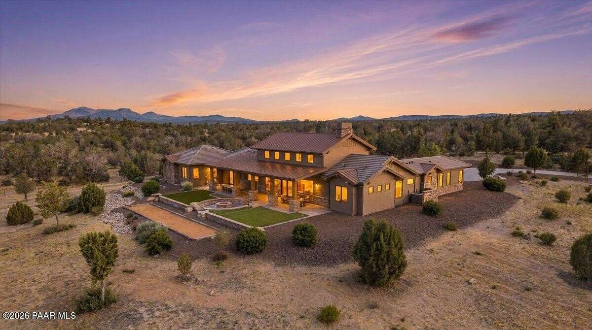 38.5 Acres of Land with Home for Sale in Prescott, Arizona