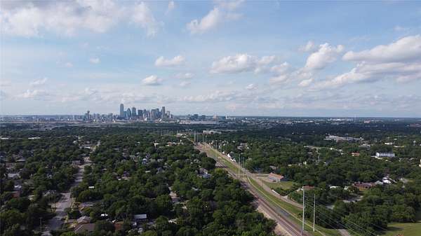 2.8 Acres of Residential Land for Sale in Dallas, Texas