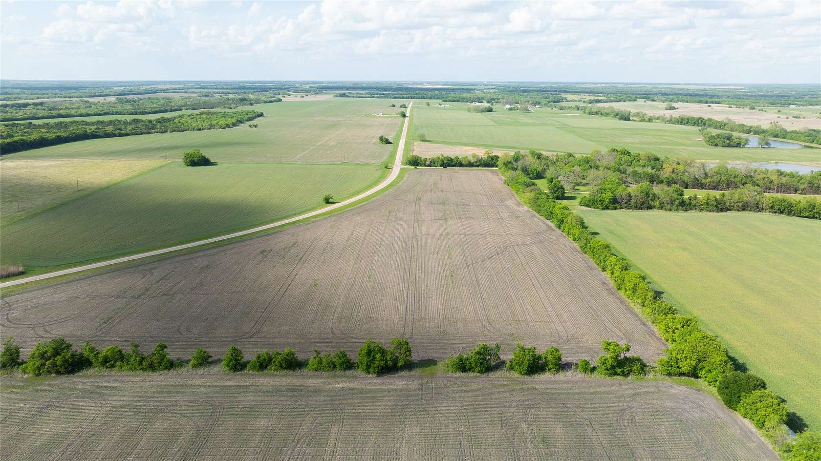 2 Acres of Residential Land for Sale in Roxton, Texas