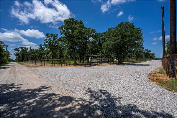 10 Acres of Land for Sale in Mineral Wells, Texas