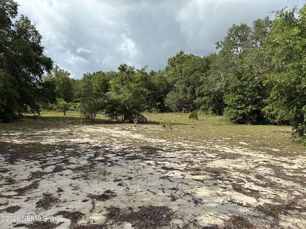 1 Acre of Land for Sale in Interlachen, Florida