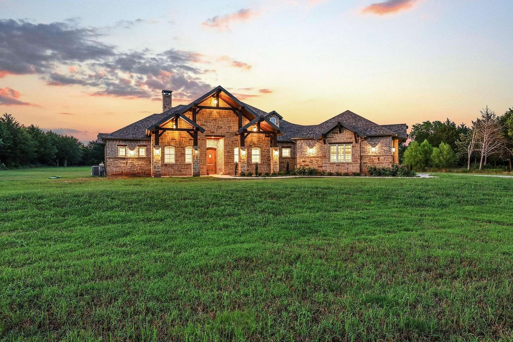 5 Acres of Land with Home for Sale in Pottsboro, Texas