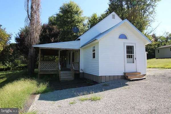1.5 Acres of Land with Home for Lease in Pequea, Pennsylvania