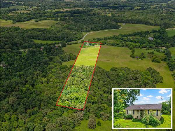 9.5 Acres of Land with Home for Sale in Mount Pleasant, Texas