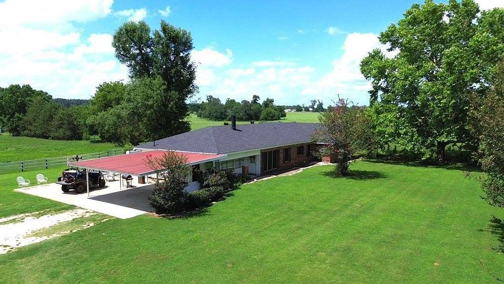 3.34 Acres of Land with Home for Sale in Crockett, Texas
