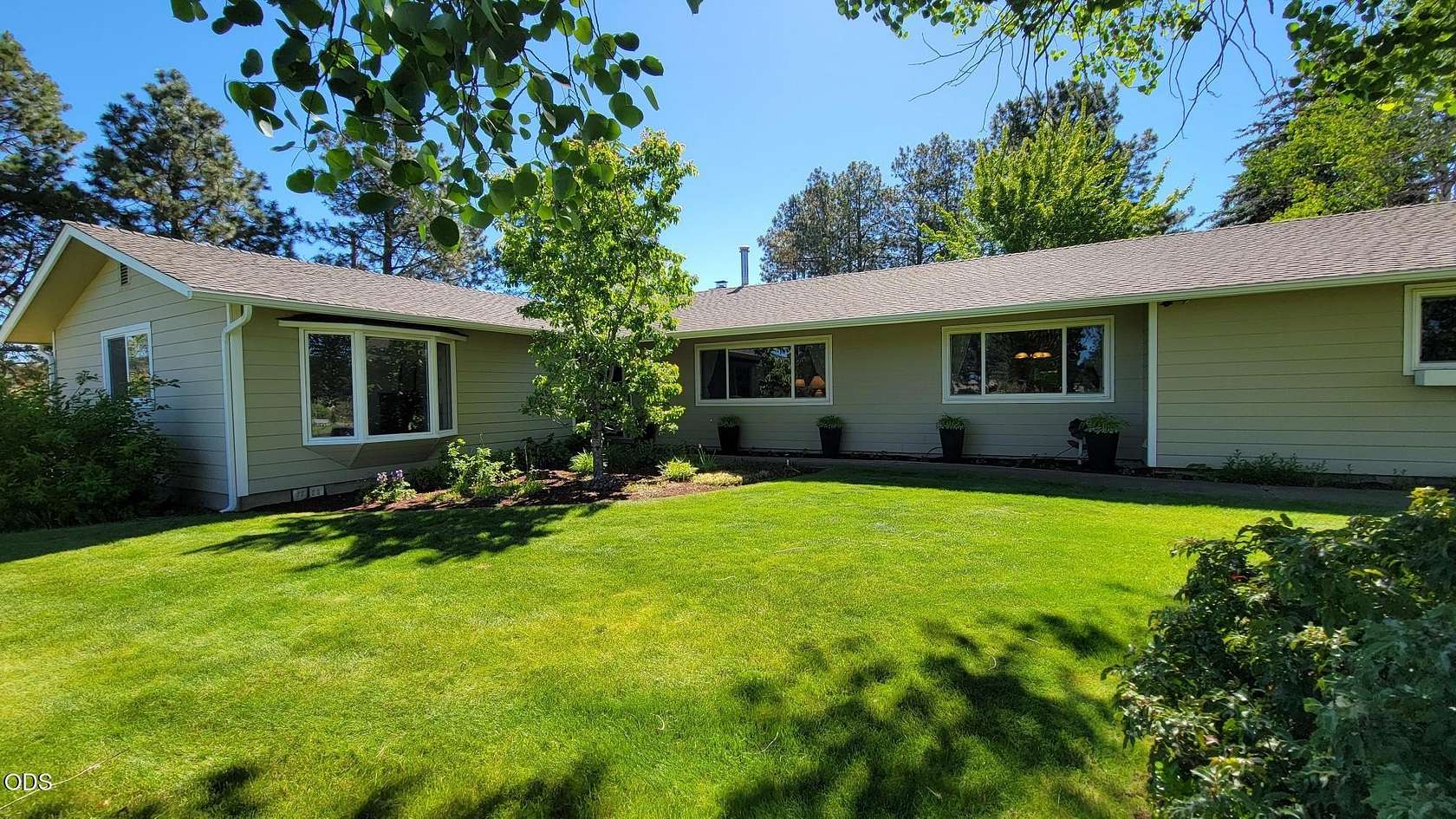 2 Acres of Land with Home for Sale in Prineville, Oregon