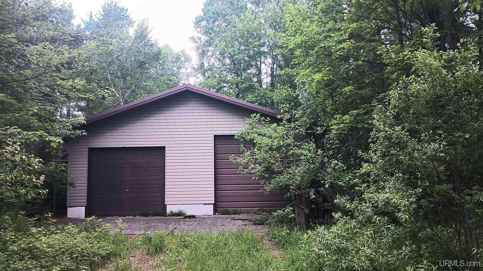 8.86 Acres of Residential Land for Sale in Bruce Crossing, Michigan