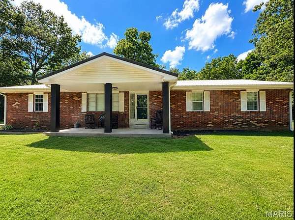3 Acres of Land with Home for Sale in Poplar Bluff, Missouri