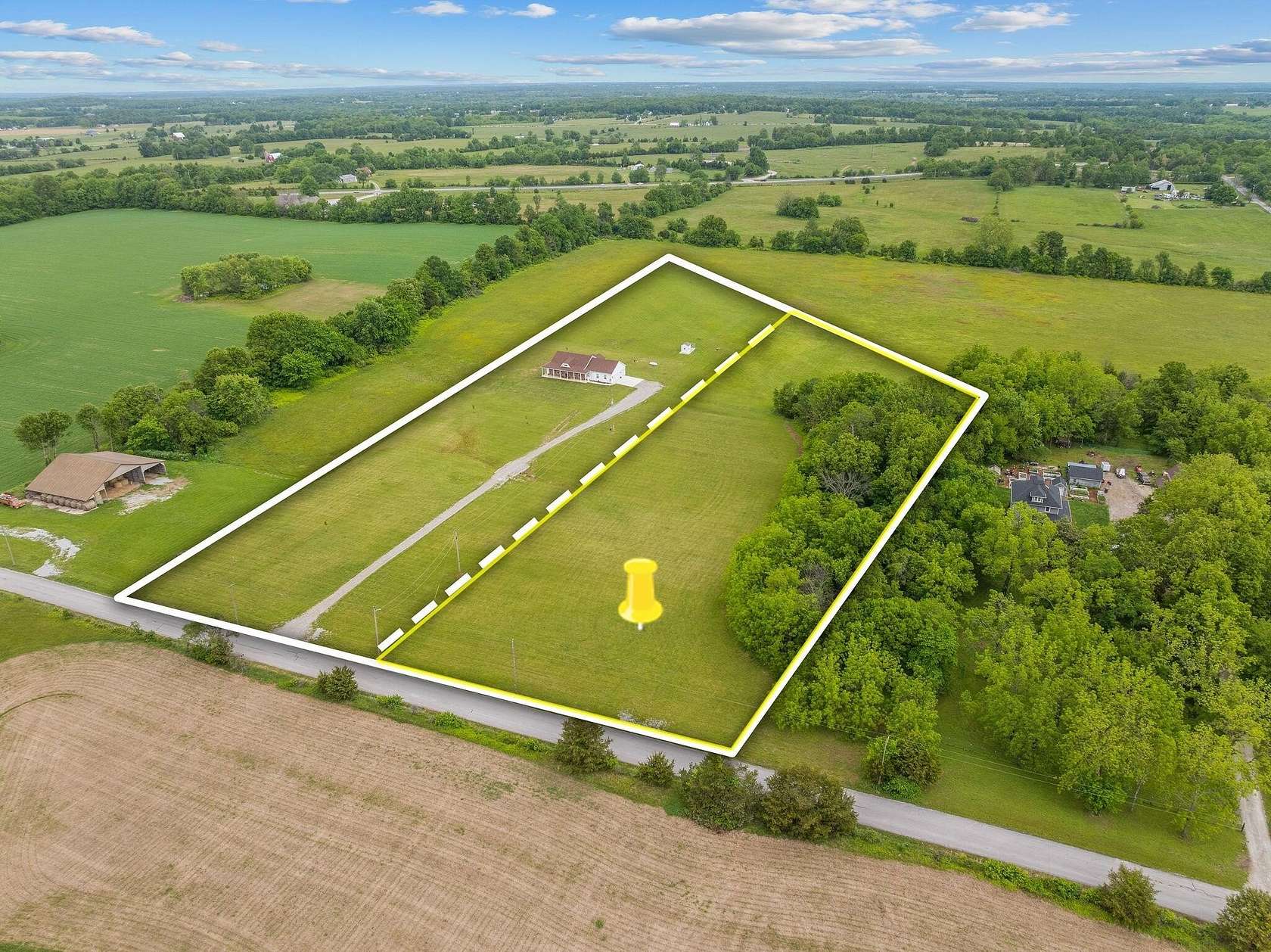 5 Acres of Land for Sale in Billings, Missouri