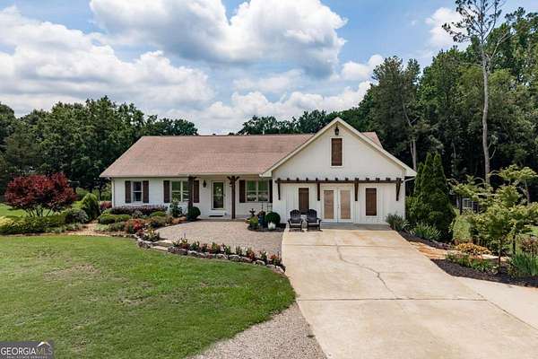 23 Acres of Agricultural Land with Home for Sale in Watkinsville, Georgia