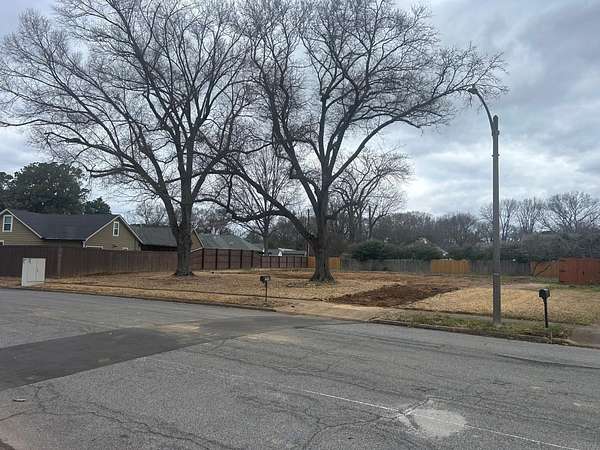 0.35 Acres of Land for Sale in Memphis, Tennessee
