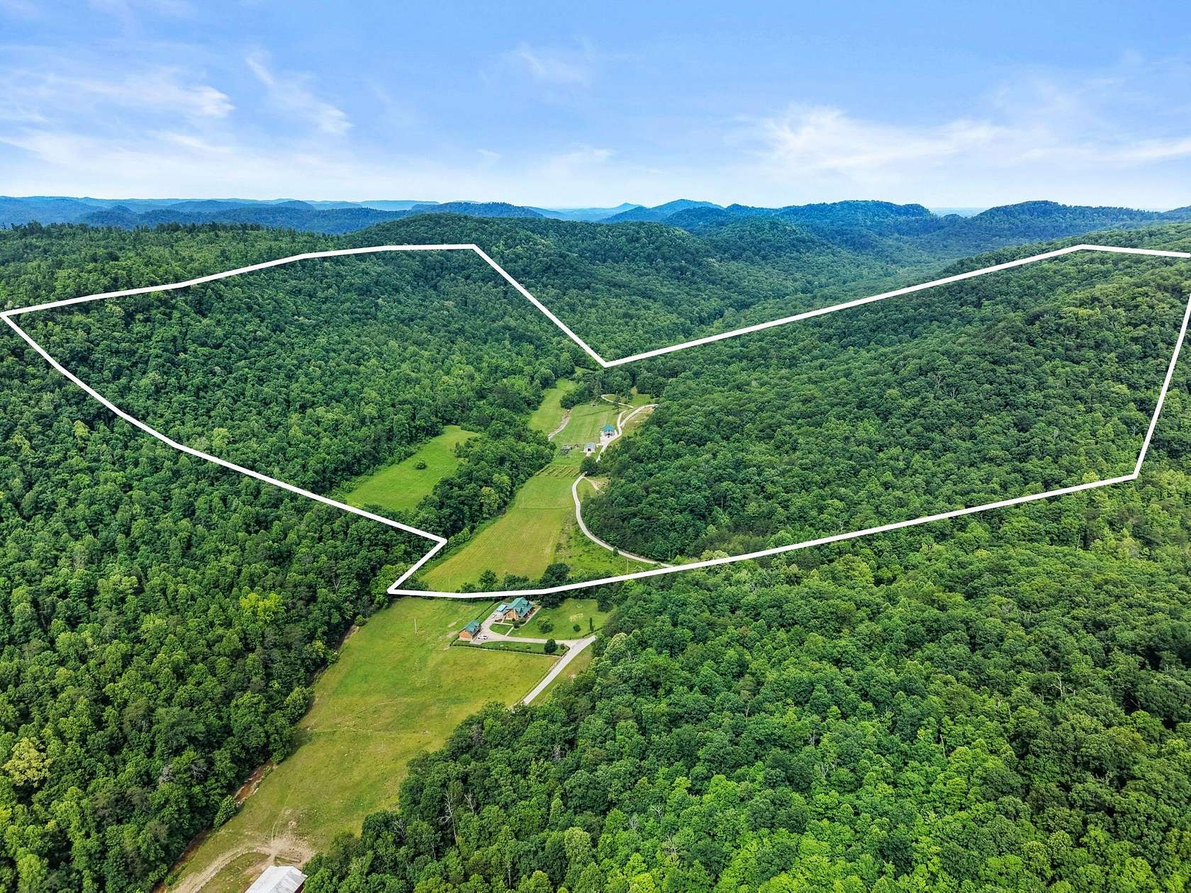 168 Acres of Land for Sale in Irvine, Kentucky