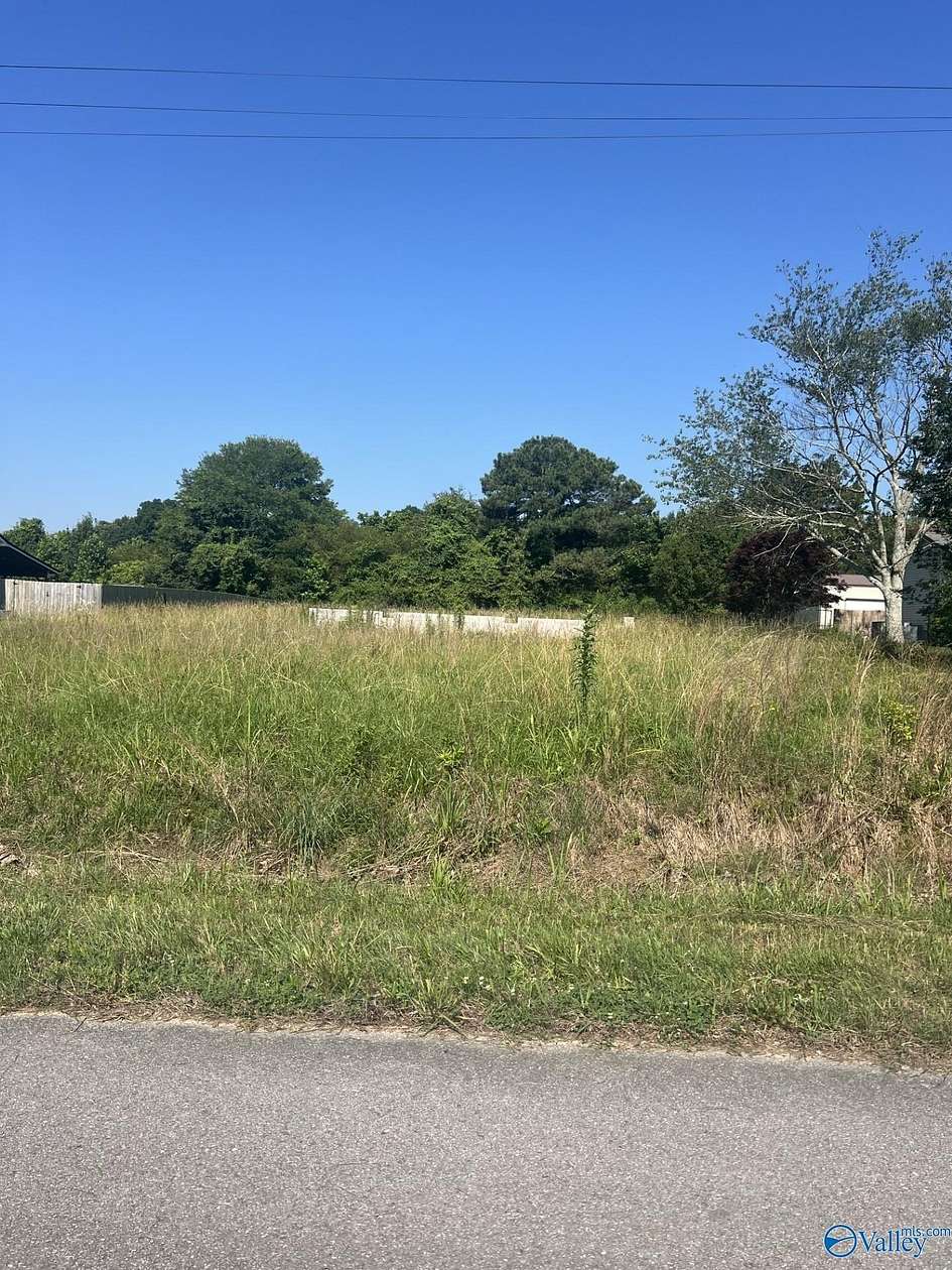 0.56 Acres of Residential Land for Sale in Arab, Alabama