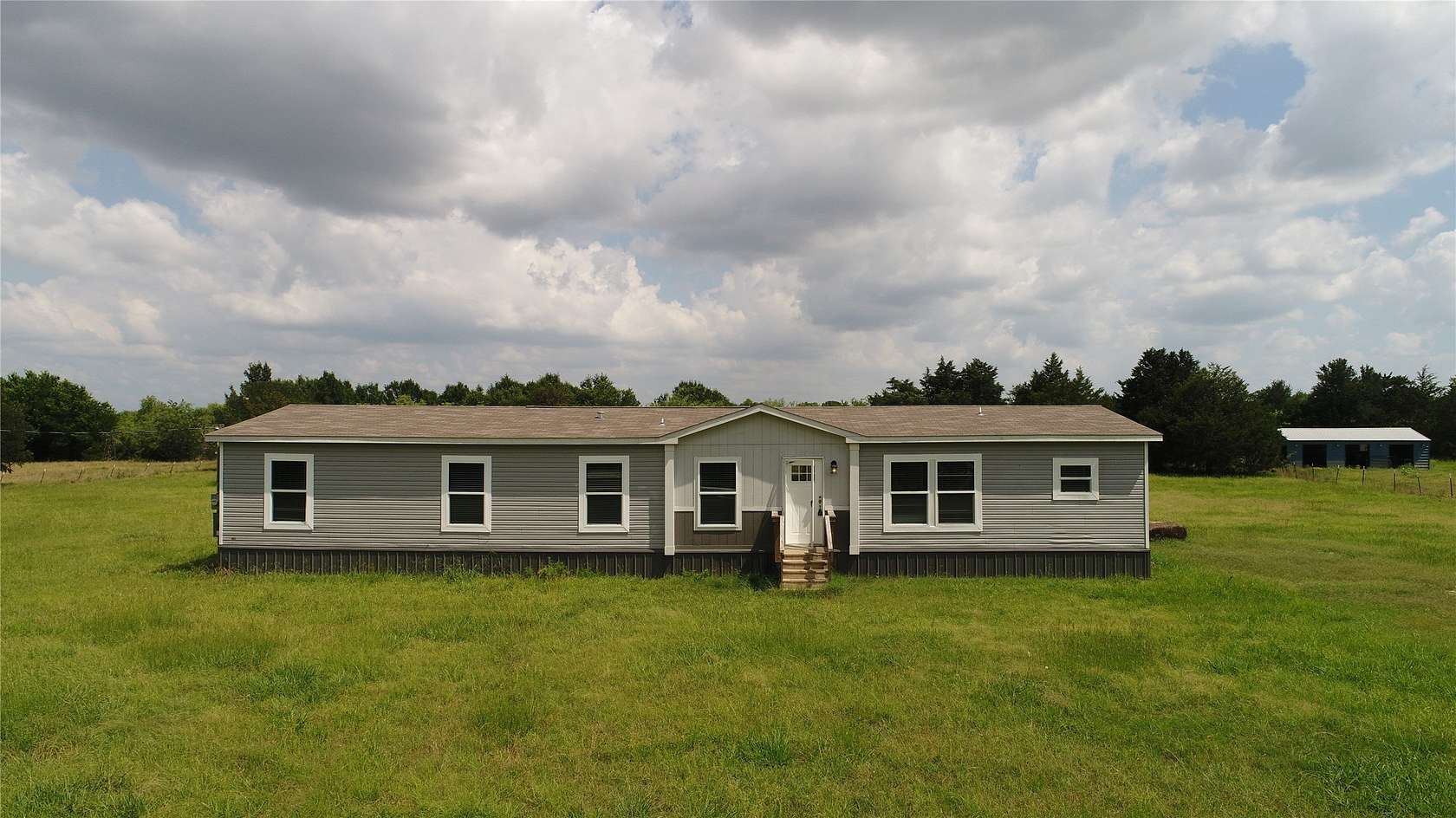 11.9 Acres of Land with Home for Sale in Richland, Texas