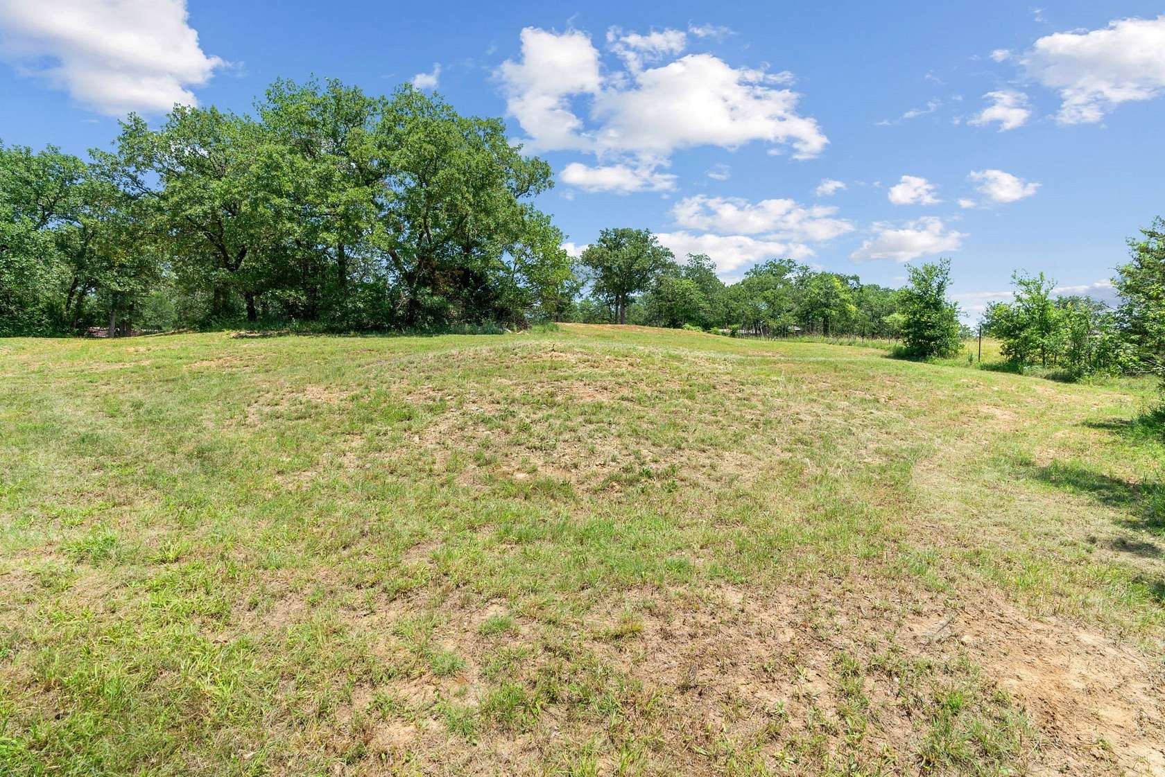 5 Acres of Residential Land for Sale in Chico, Texas