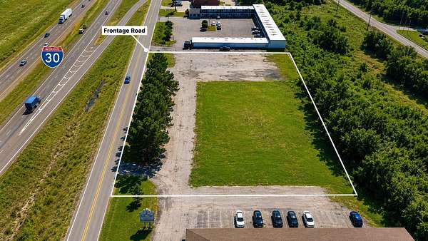 2 Acres of Mixed-Use Land for Sale in Sulphur Springs, Texas