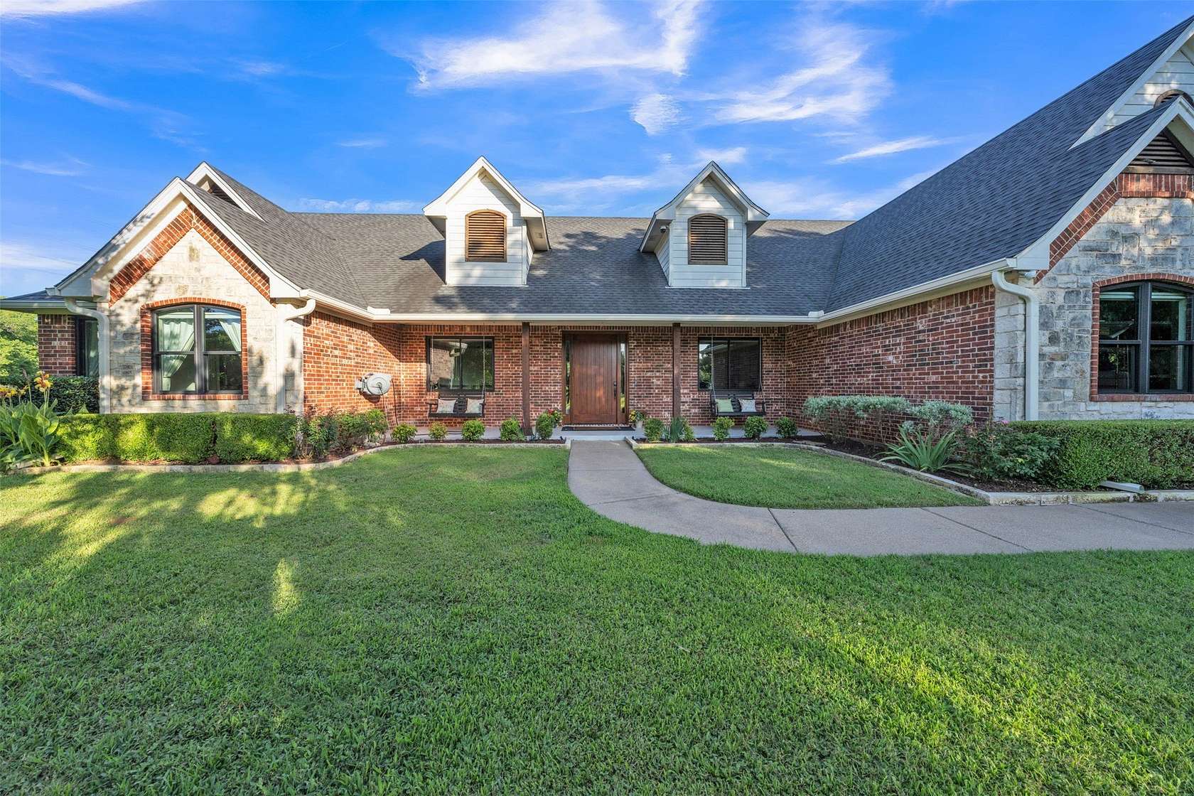 3.1 Acres of Land with Home for Sale in Mansfield, Texas