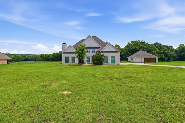 2.5 Acres of Land with Home for Sale in Fort Worth, Texas