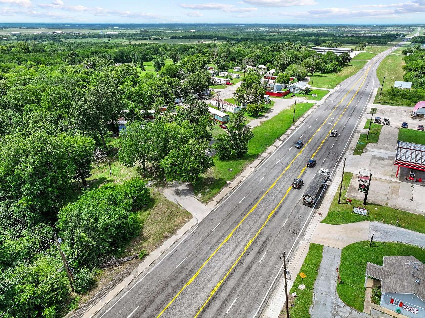 27 Acres of Commercial Land for Sale in Denison, Texas