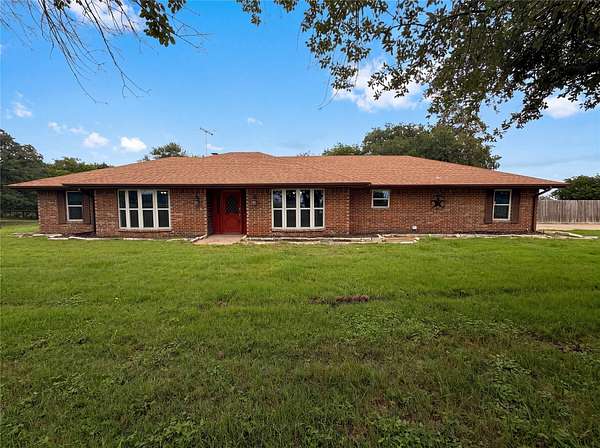 4.5 Acres of Land with Home for Sale in Alvarado, Texas