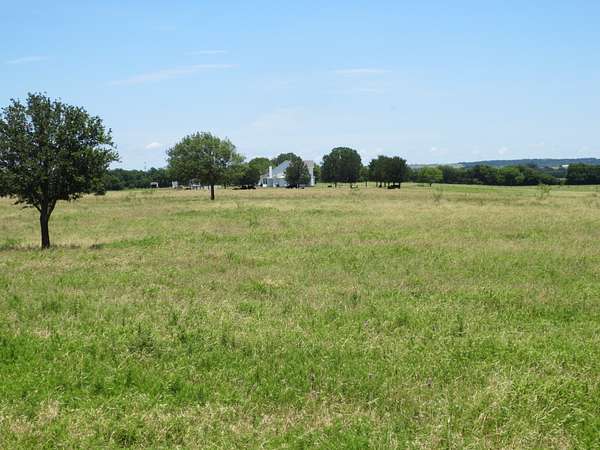 15.5 Acres of Land for Sale in McGregor, Texas