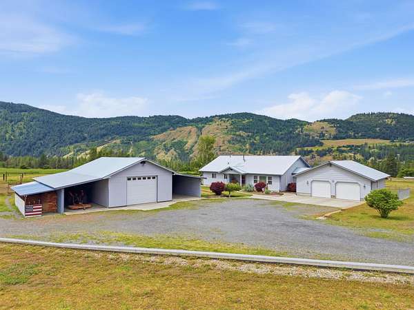 10 Acres of Land with Home for Sale in Evans, Washington