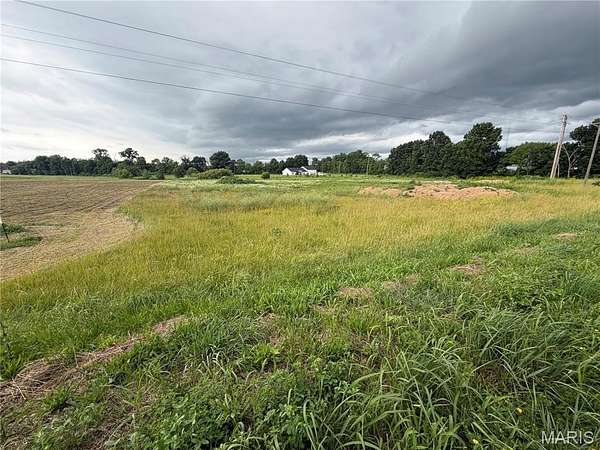 3 Acres of Residential Land for Sale in New London, Missouri