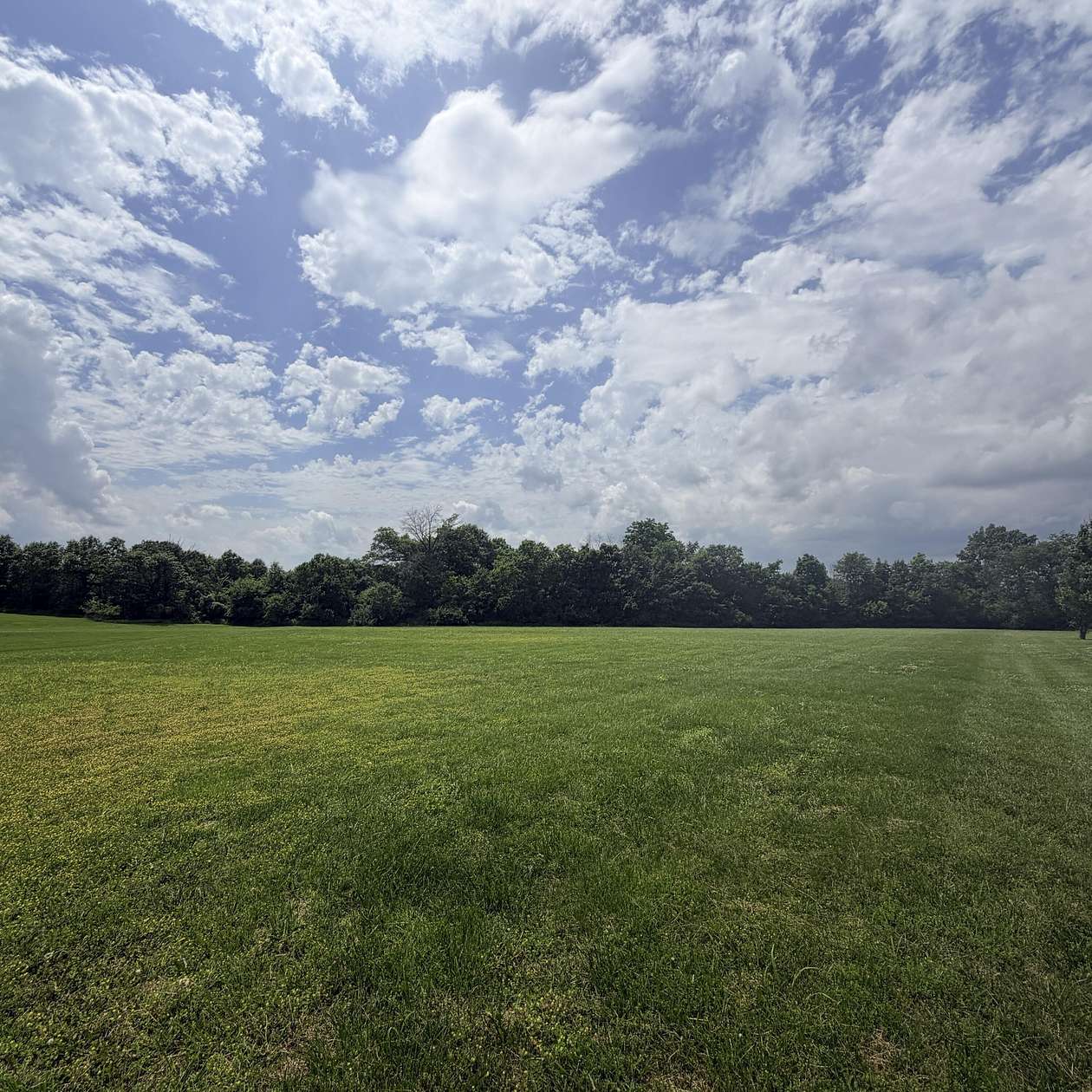 1.63 Acres of Residential Land for Sale in Mexico, Missouri